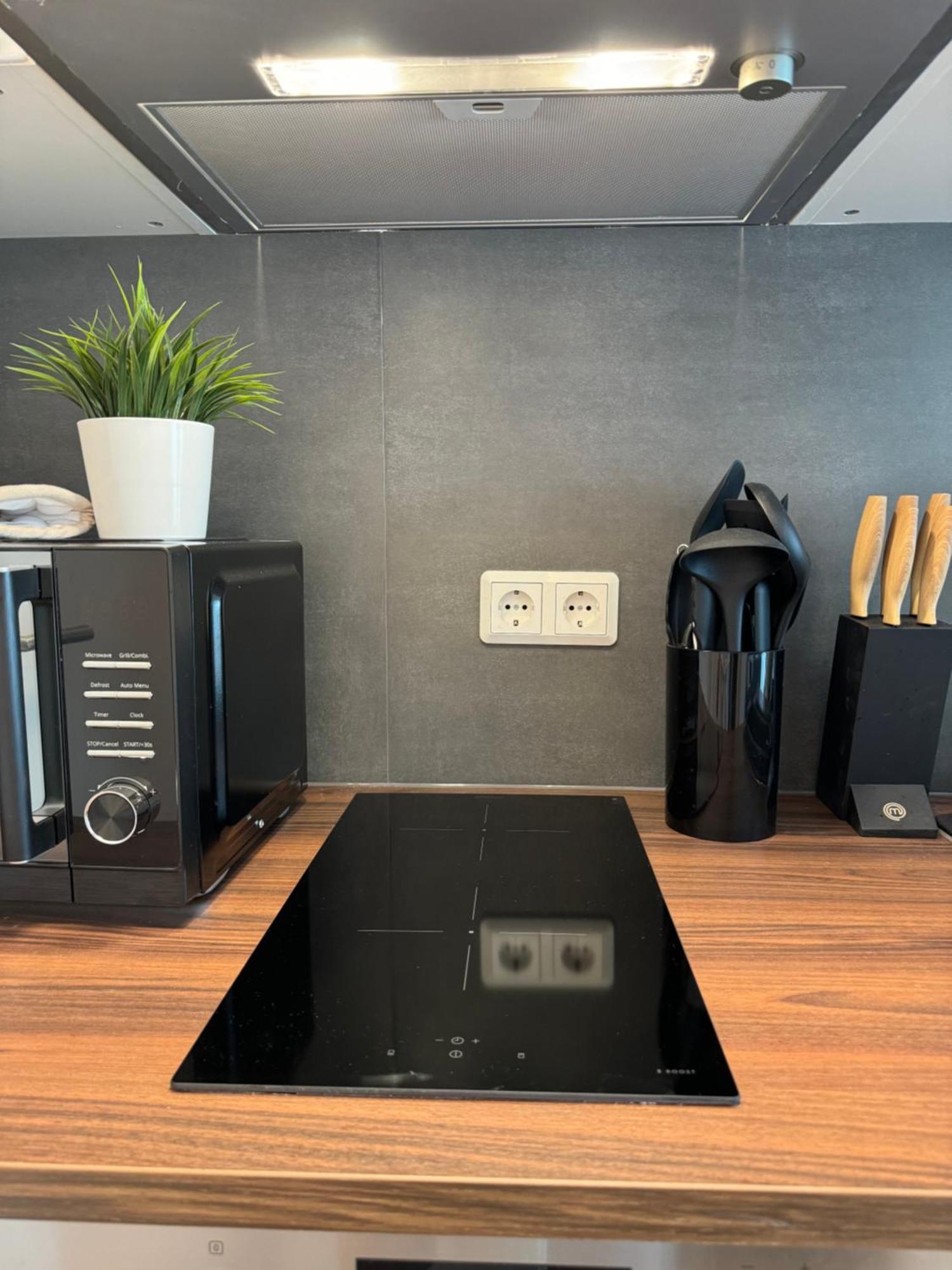 Moderne Ferienwohnung Mit Terrasse Wurzburg Bagian luar foto